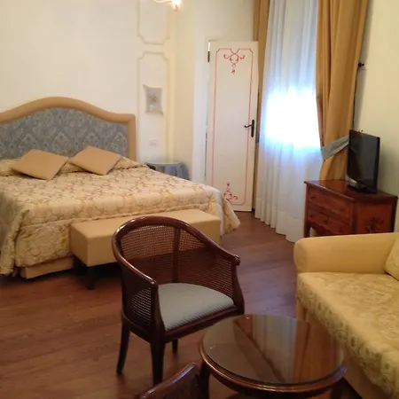 Ca' Dei Polo 3* Venice