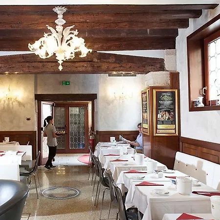Hotel Ca' D'oro - Wenice Deep Culture