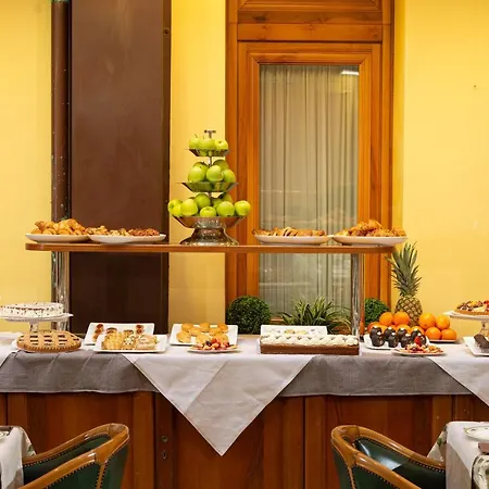 Santa Marina Hotel