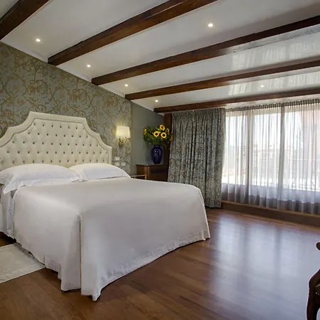 Otel Santa Chiara
