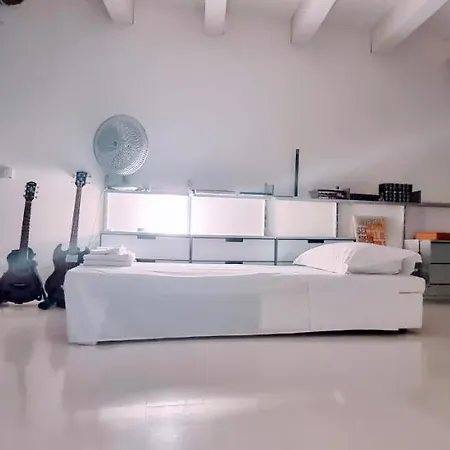 White Frari Apartment