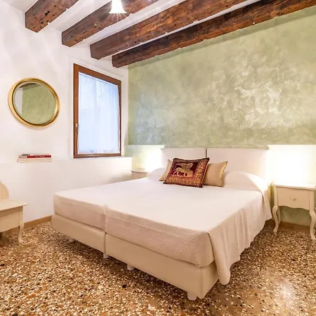 Residenza San Silvestro * Venice