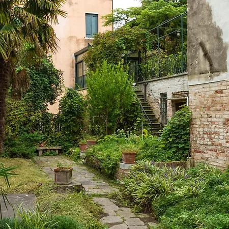 Apartment Angelo Raffaele Incantevole Casa Per 12 Persone Venice
