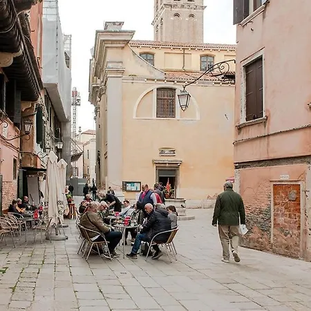 Apartment Delightful At 5 Mins From Rialto Bridge