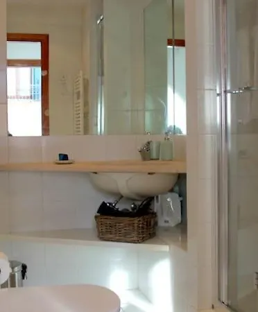 Erbe Canal View Private House * Venice