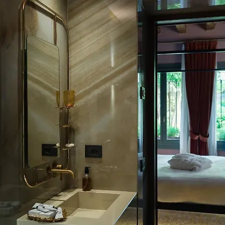 מלון Madama Garden Retreat 4*