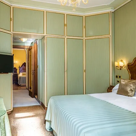 Concordia Hotel 4*
