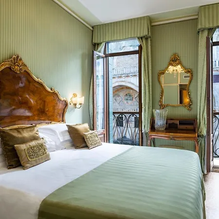 Concordia Hotel 4*