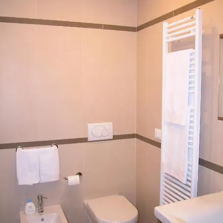 Al Pozzo Dei Scoacamini, 100 M From San Marco, Ground Floor Apartment