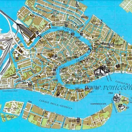 Al Pozzo Dei Scoacamini, 100 M From San Marco, Ground Floor