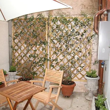 Apartment Al Pozzo Dei Scoacamini, 100 M From San Marco, Ground Floor Venice