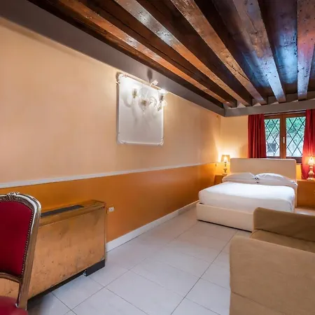 Sogno Di Giulietta E Romeo מלון 3*