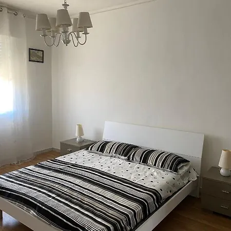 Apartment Swing House
