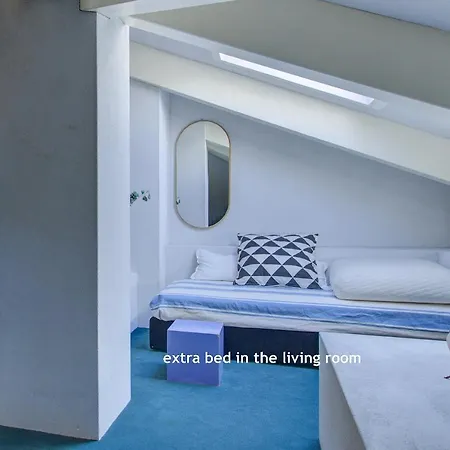 Arnoldi-rooftop Apartment *