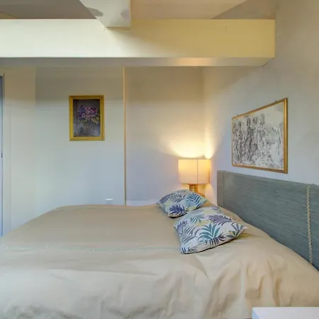 Arnoldi-rooftop Apartment *