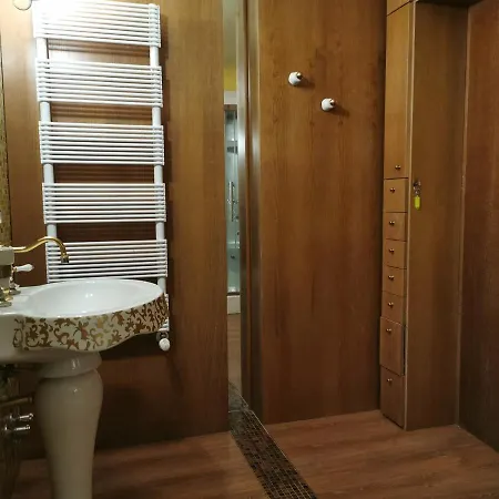 Frühstückspension In Suite&apartments 2*