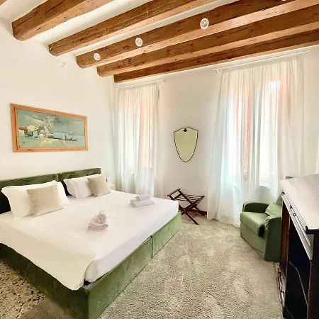 Palazzo San Samuele - Elegant In San Marco Apartment Venice