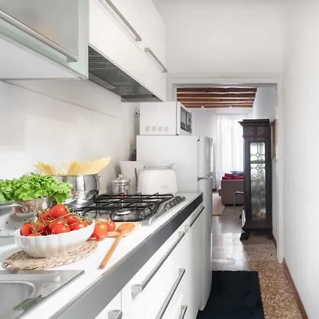 Apartment Palazzo San Samuele - Elegant In San Marco *
