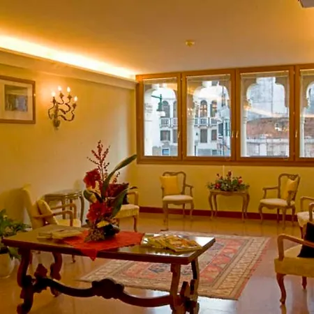 Palazzo Marcello Al Sole Отель 3*