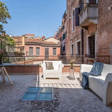 Palace Canal View By Wonderful Italy Апартаменты *