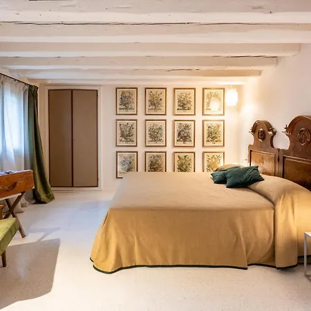 Apartment Palazzo Borgoloco *