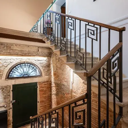 Apartment Palazzo Borgoloco *