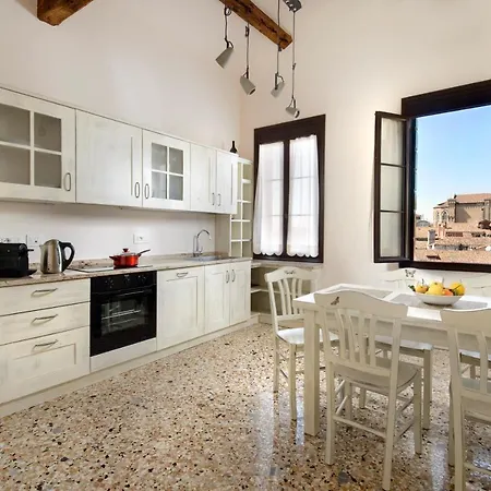 Apartment Celestina Grand Canal