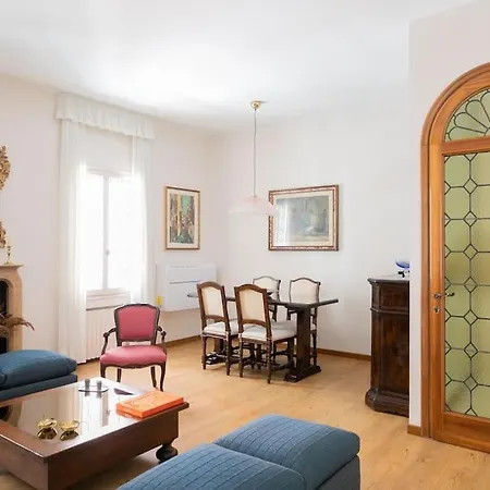 Apartment Classy Spacious Close To St.mark Square Venice