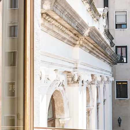 Hotel Dei Dragomanni