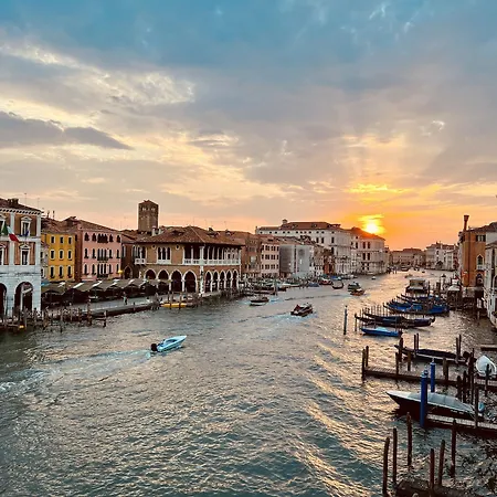 Locanda Leon Bianco On The Grand Canal 3*