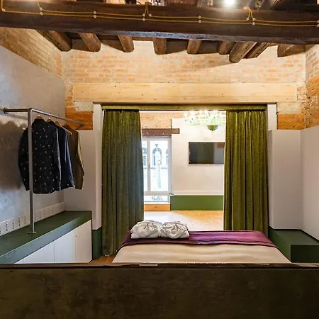 Locanda Leon Bianco On The Grand Canal Guest house 3*
