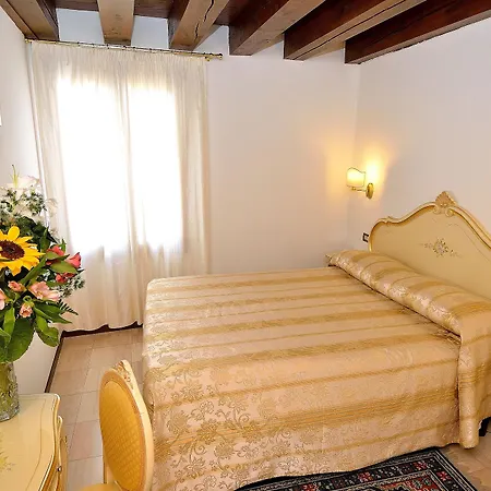 Hotel Orion 2*