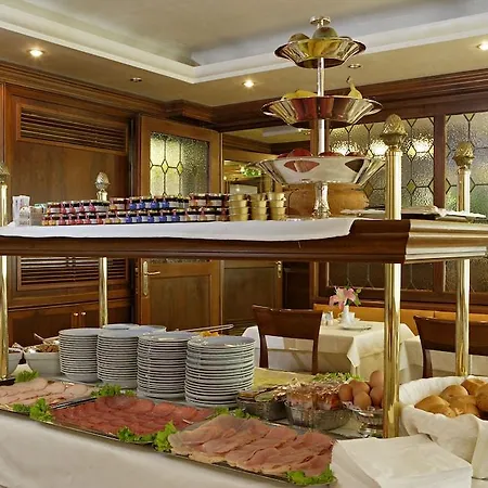 Kette Hotel