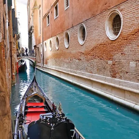 Hotel San Luca Venice
