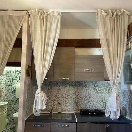 Venice Guest House *