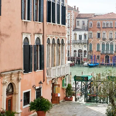 Apartment Imperiale Piano Nobile *