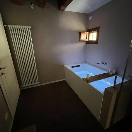 Apartament Luxury - Private Jacuzzi And Design *