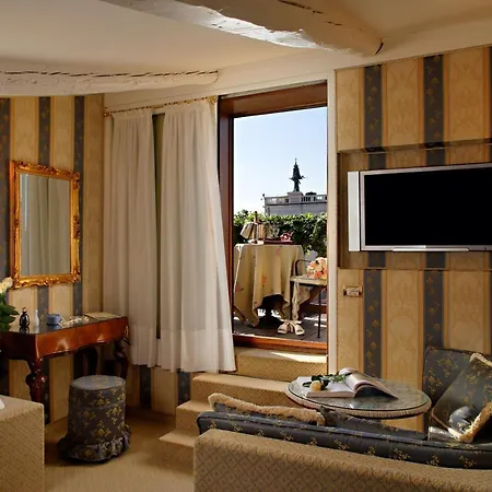 Concordia Hotel 4*
