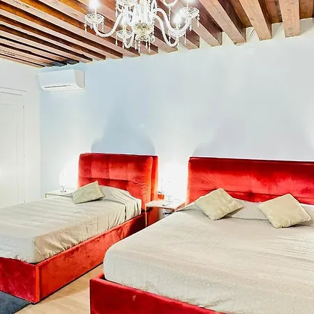 Nocleg ze śniadaniem Luxury Suites Wenecja