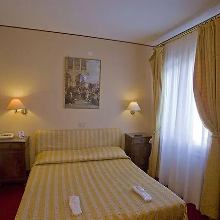 Hotel Agli Alboretti 3*