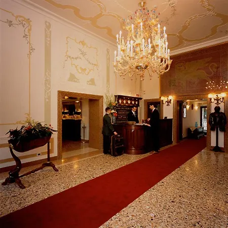 Unahotels Ala Venice