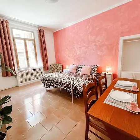 Venecia Es Apartment