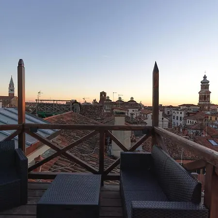 Apartament Lalux *