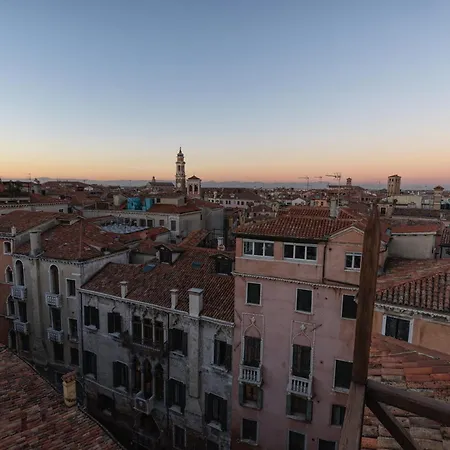 Lalux Venezia