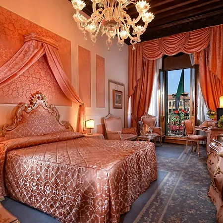Hotel Rialto Venice