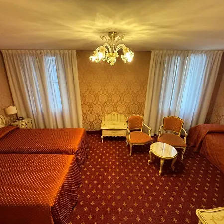 Rialto Hotel 4*