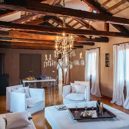 Ca' Navagero Apartment