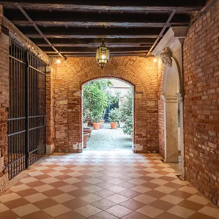 Ca' Navagero Apartment