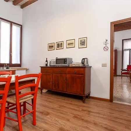 Lägenhet Flat With Canal View Near San Marco Venedig