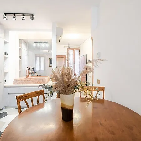 Apartment Delightful At 5 Mins From Rialto Bridge *